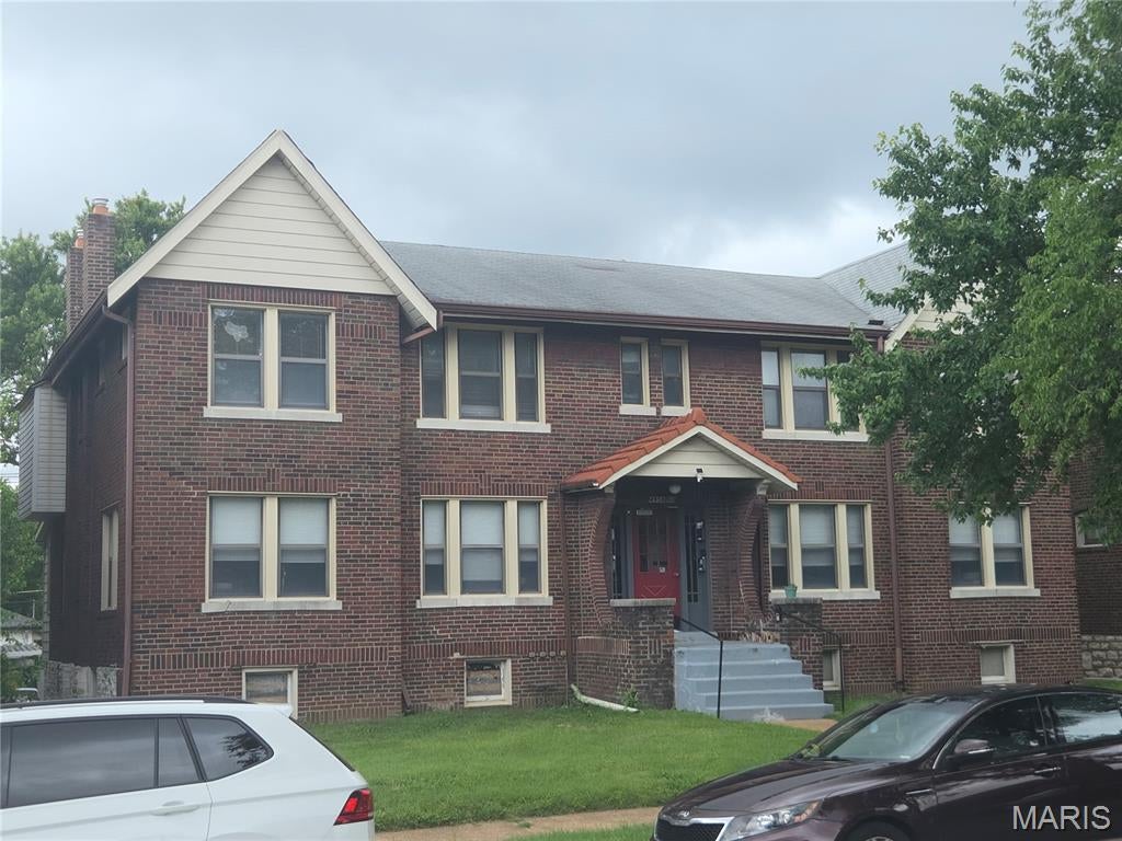 Very Nice 4-Family Opportunity in the North Hampton Neighborhood. All 4 apartments have been completely renovated with newer Kitchens and Appliances, Updated Bathrooms, Refinished Hardwood floors, and lighting. Each of the four apartments offers a spacious apartments.  Additional updates throughout the building include updated plumbing supply lines, stacks, and upgraded electrical panels. All 4 units have central air. An oversized detached brick garage plus parking pads provides off street parking plus potential additional income. This property is perfect for owner occupant or non-owner occupant investor. All 4 units are currently occupied, see the rental property verification for more details.

The property is fully occupied. The rent roll and expenses are attached. Showings will need to be scheduled 24 hours in advance. Only 1 unit will be shown without an accepted offer.

NOTE: 16-UNIT PACKAGE OPPORTUNITY - This property can be purchased individially for $500,000 or as part of a four-property package consisting of 16 units for $2,000,000. The package includes 4943 Winona 63109, 5428 Rhodes 63109, 5448-50 Rhodes 63109, and 4958-60 Parker 63139. As a 16 unit package 13 of 16 units have been renovated and listed for a total of 2 million dollars. These properties may be purchased individually or as a package. Package details available upon request.