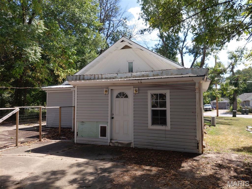 CHURCHILLS - Residential