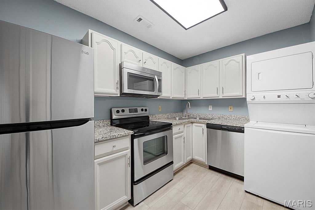 Brentwood Forest Condo Ph Seven - Residential Lease