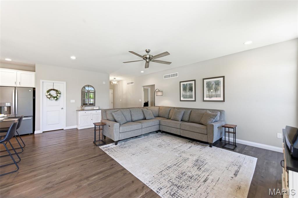 Riverdale Village G #1 - Residential