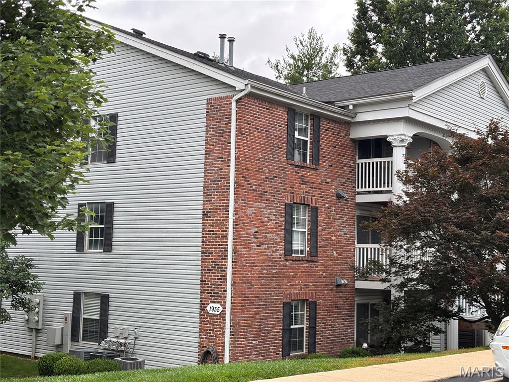 Sherwood Place Condo Four - Residential