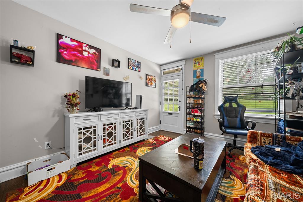 St Louis Commons Add - Residential Income