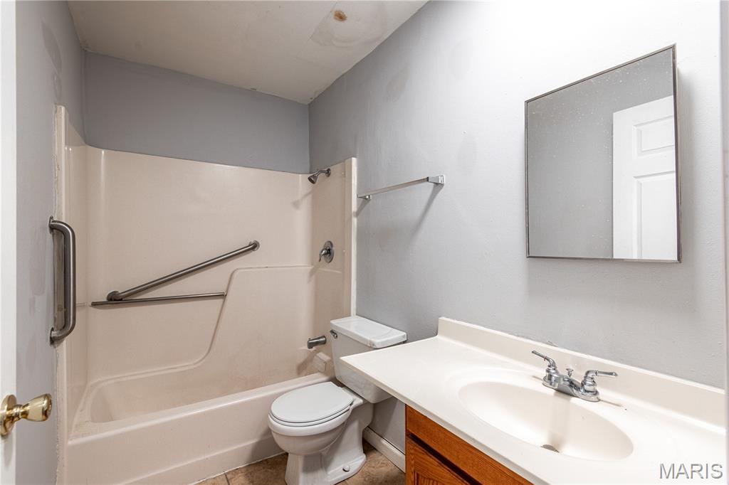 Pembroke Apartments - Residential Lease