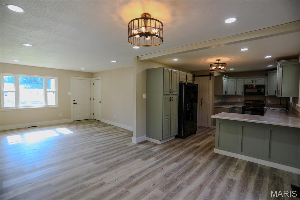 Meadowbrook Sub - Residential