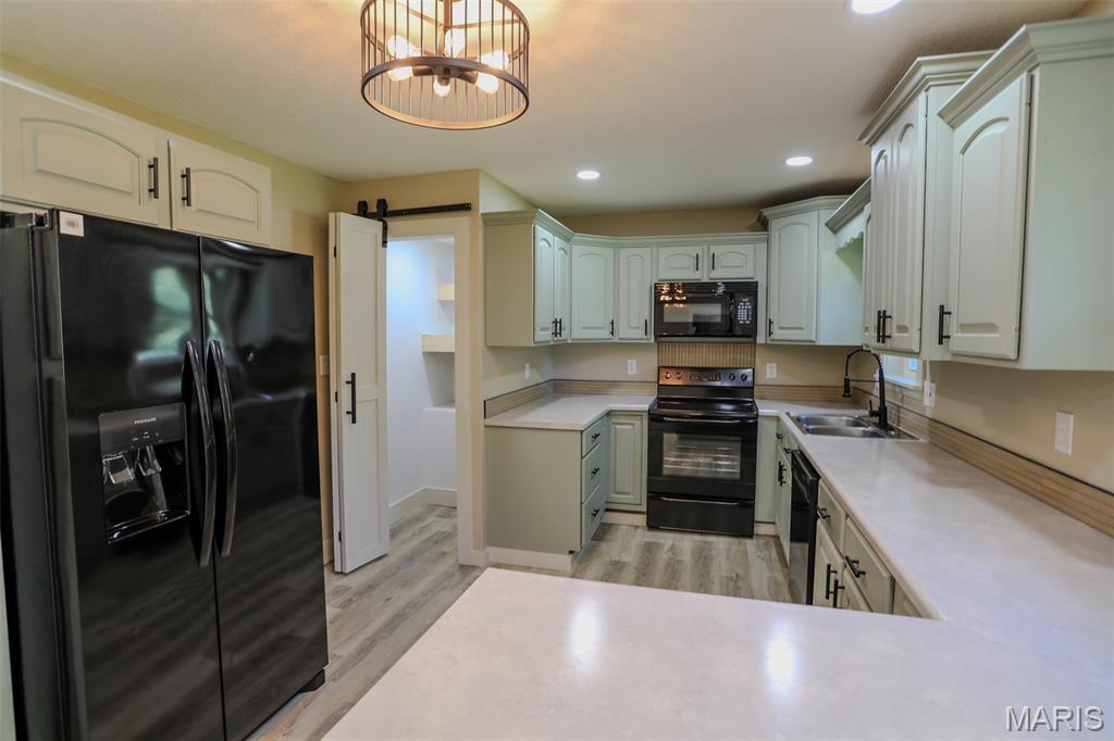 Meadowbrook Sub - Residential