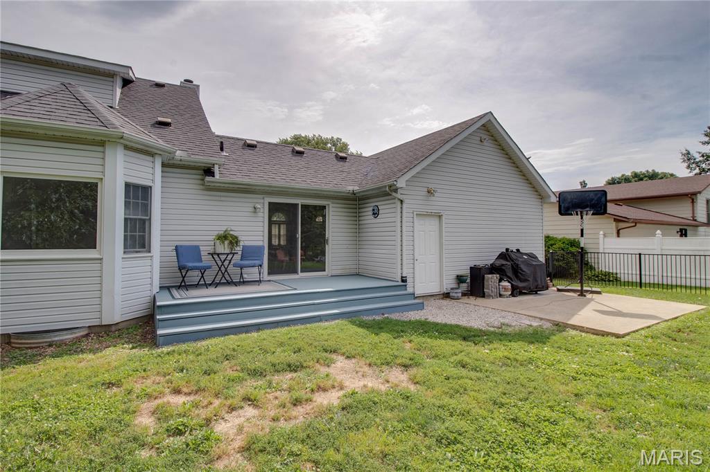 Briarwood Lake Estate - Residential