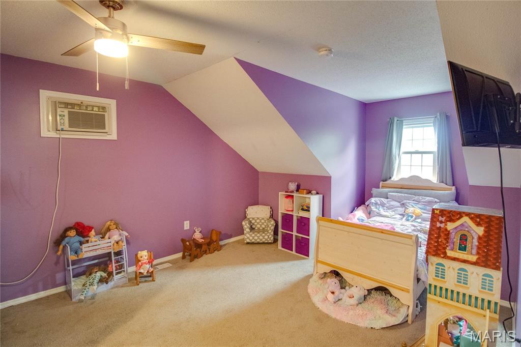 Briarwood Lake Estate - Residential