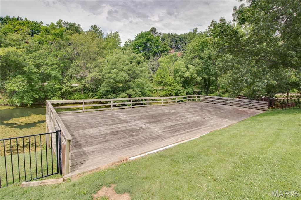 Briarwood Lake Estate - Residential