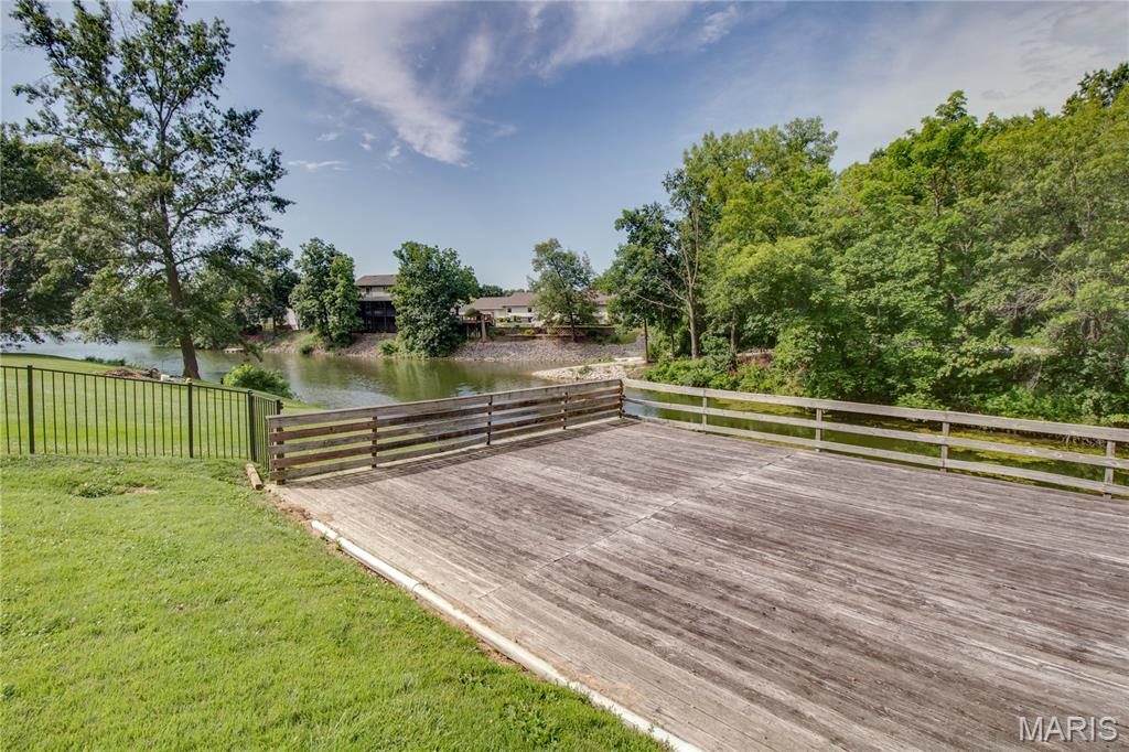 Briarwood Lake Estate - Residential