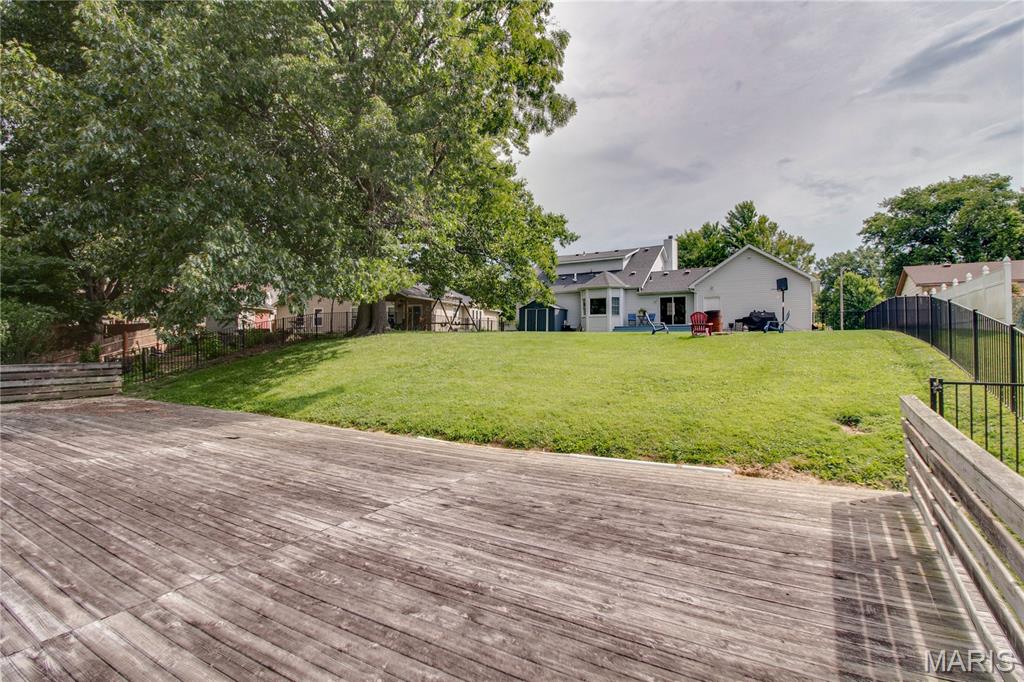 Briarwood Lake Estate - Residential