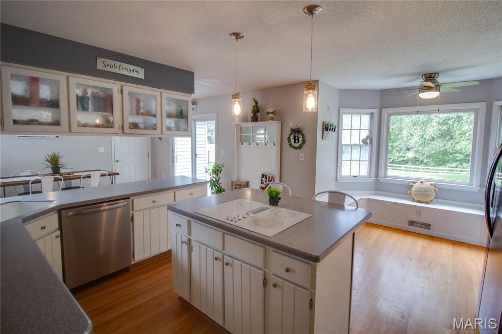 Briarwood Lake Estate - Residential