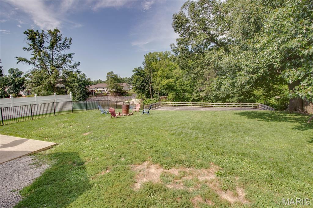 Briarwood Lake Estate - Residential