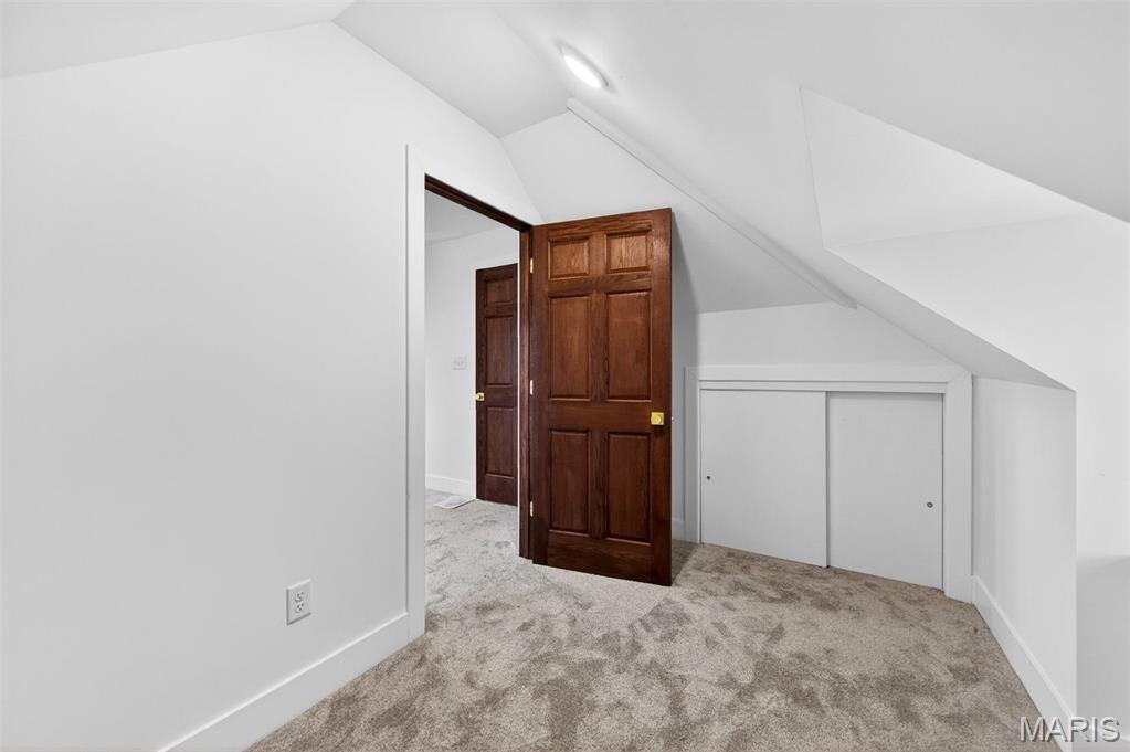 Tuxedo Park - Residential
