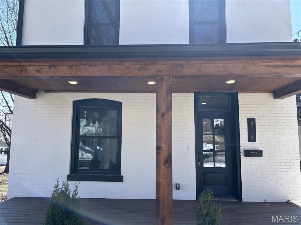 Tuxedo Park - Residential