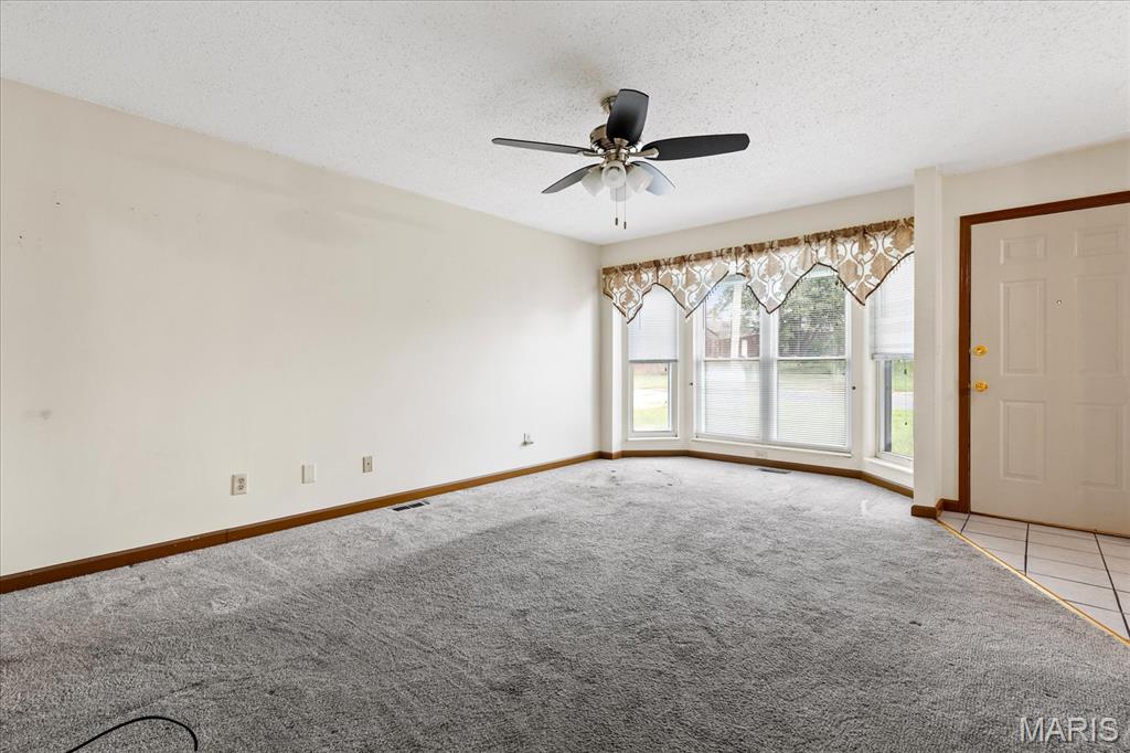 Terric Manor 02 - Residential