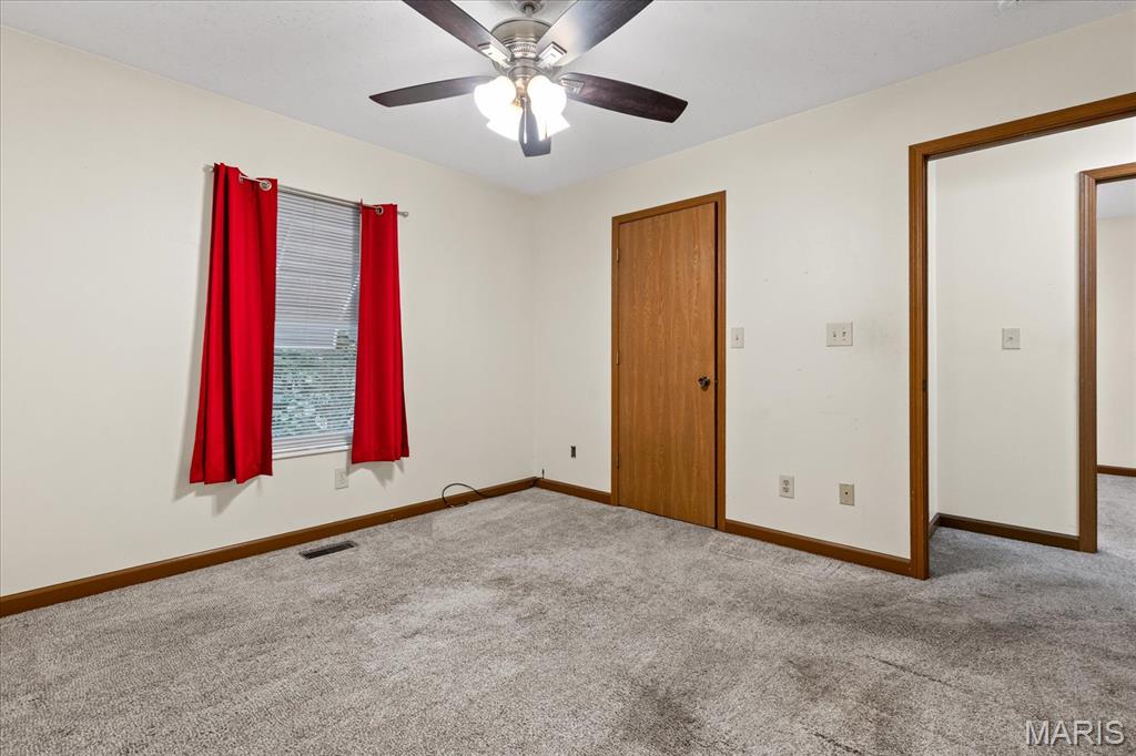 Terric Manor 02 - Residential