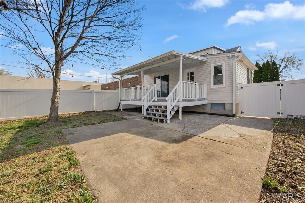 City/St Charles - Residential