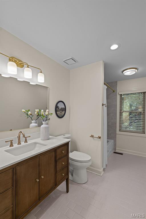 Village On Conway Two The Lts - Residential