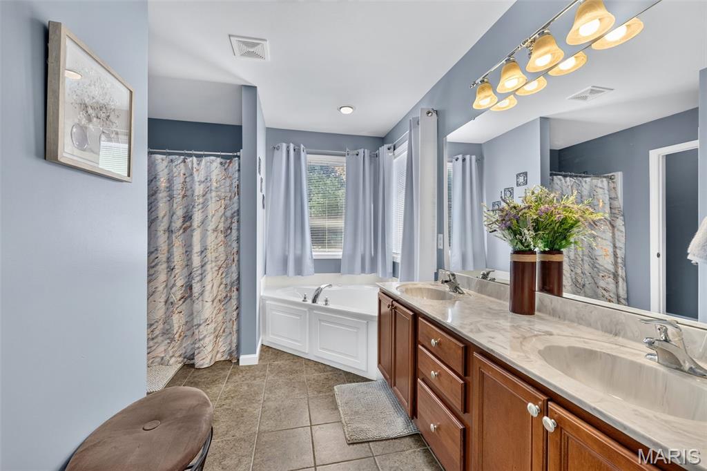 Lake Chateau Estates - Residential