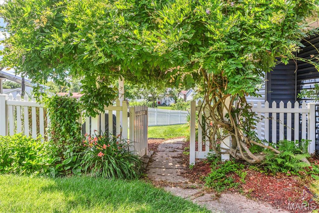 Meadowgreen Trails - Residential