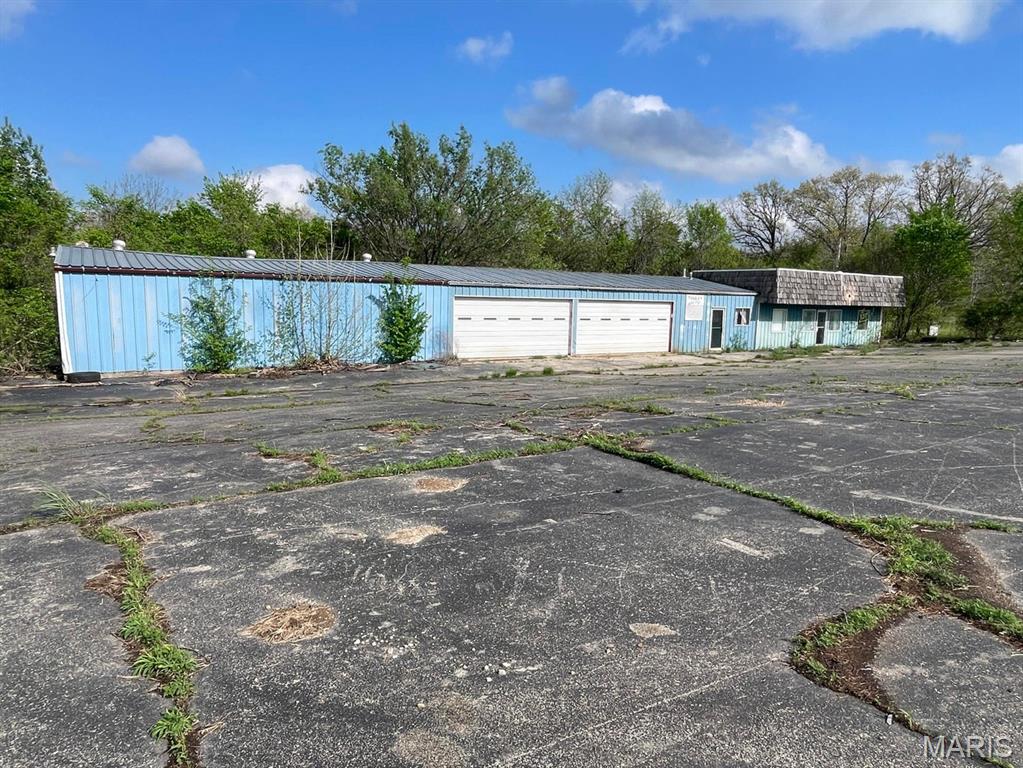 n/a - Commercial Sale