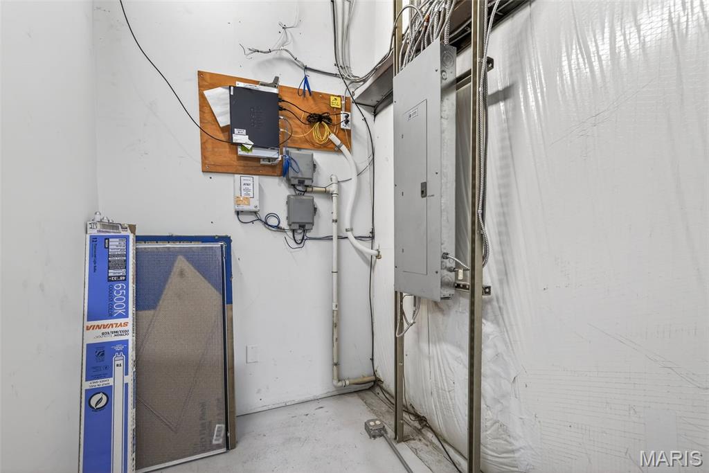 C F C Dev 1 - Commercial Lease