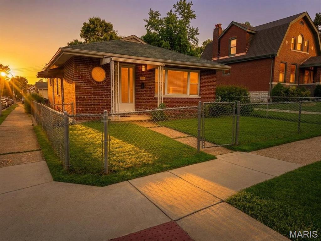 Carondelet Common Fields - Residential