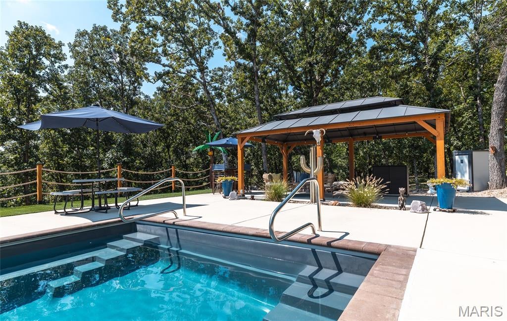 Grand Oaks - Residential