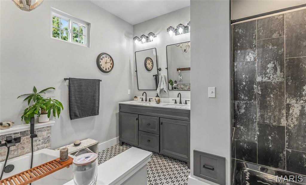 Grand Oaks - Residential