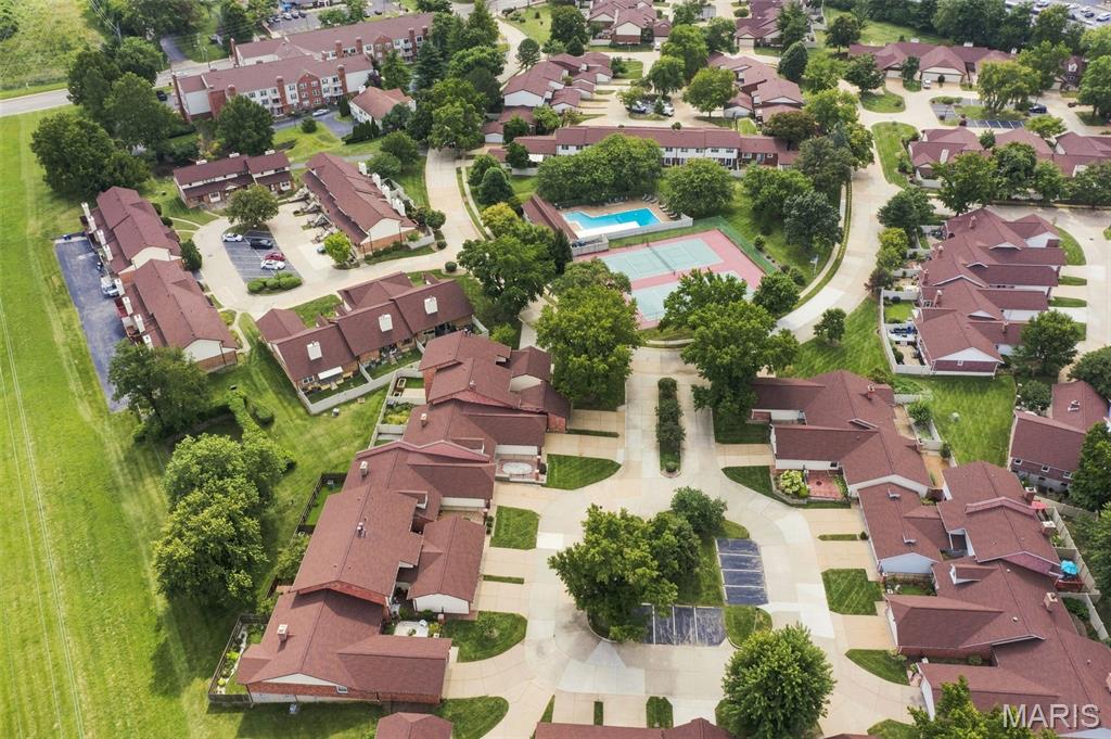 Parkway Gardens Village 3 Condo - Residential
