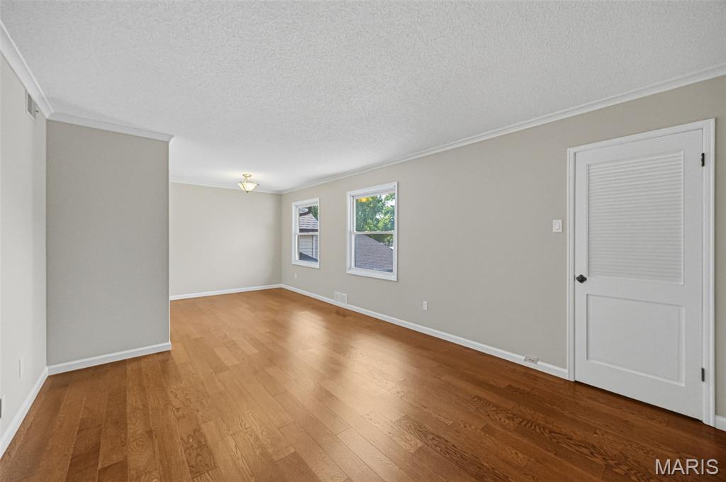 Parkway Gardens Village 3 Condo - Residential