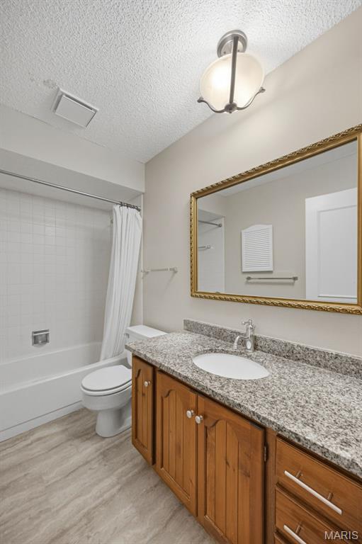 Parkway Gardens Village 3 Condo - Residential