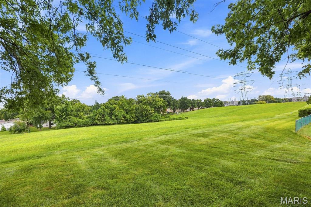 Parkway Gardens Village 3 Condo - Residential