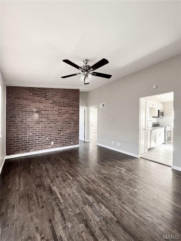 Oak Hill Improv Companys - Residential Lease