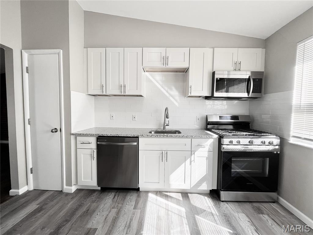 Oak Hill Improv Companys - Residential Lease