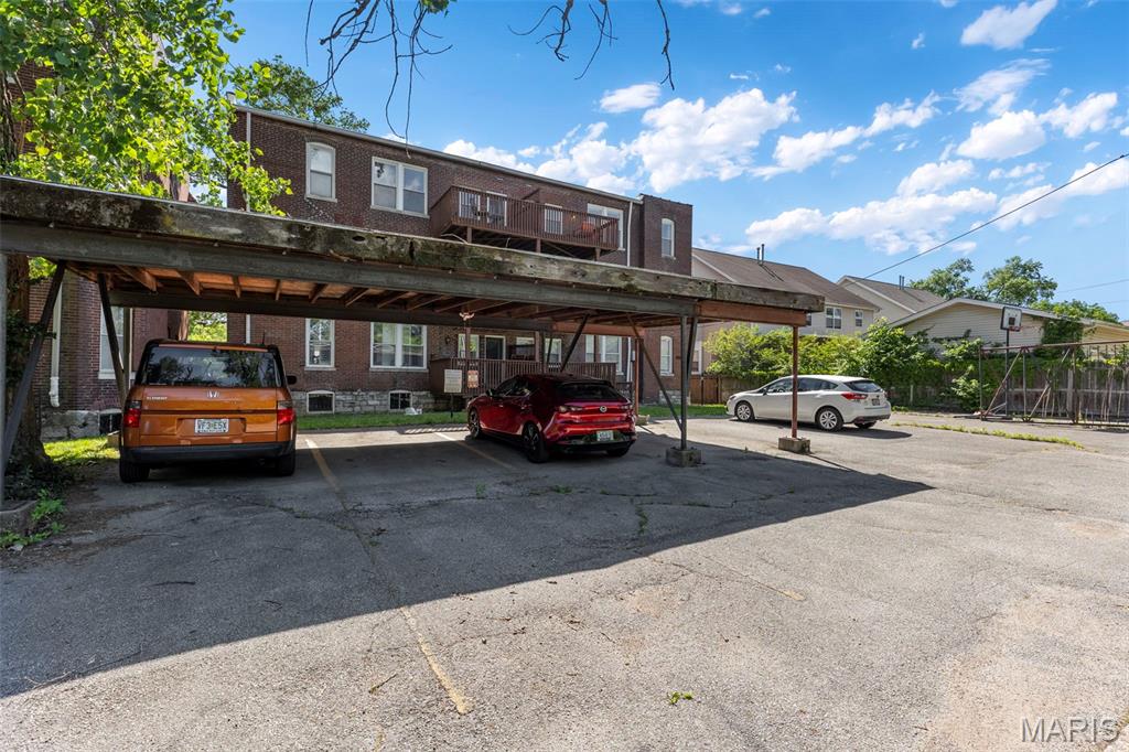 DeBaliviere Place West - Residential