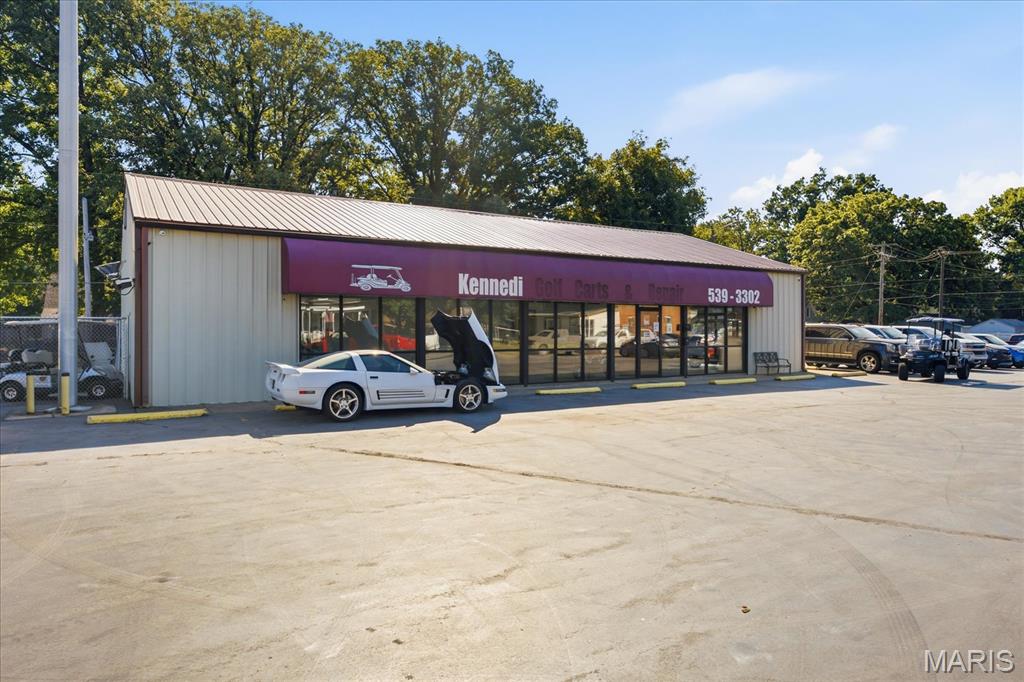 Wallaces Add - Commercial Sale