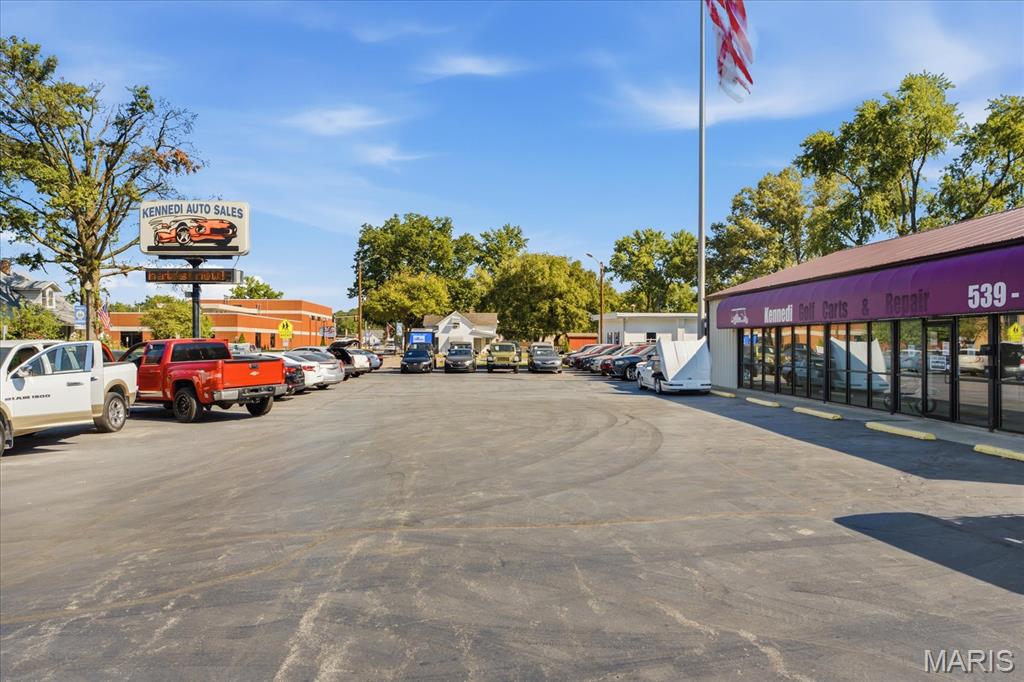 Wallaces Add - Commercial Sale