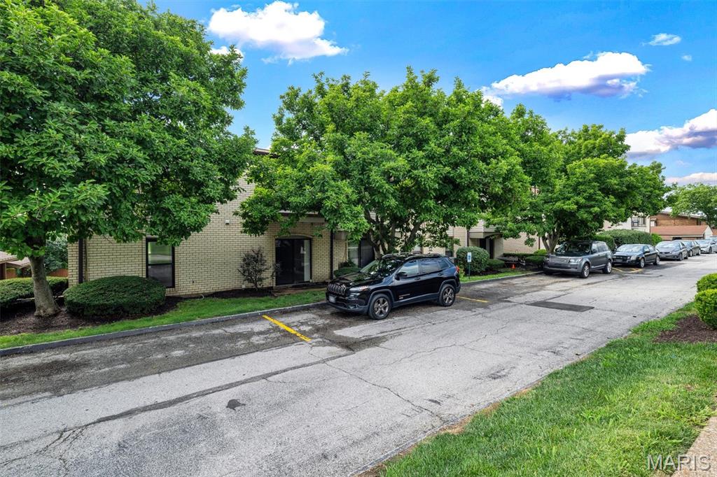 Doral Manor Condo The - Residential
