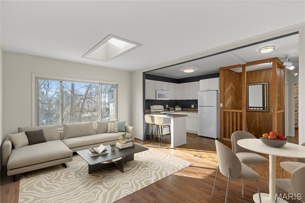 Russell's Sub - Residential