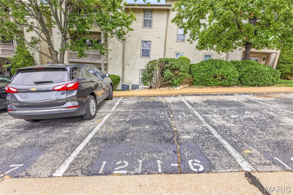 Cross Creek Condo Ph One Area - Residential