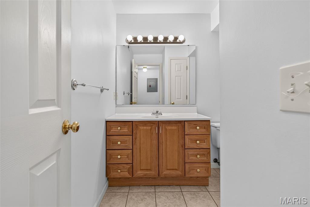 Cross Creek Condo Ph One Area - Residential