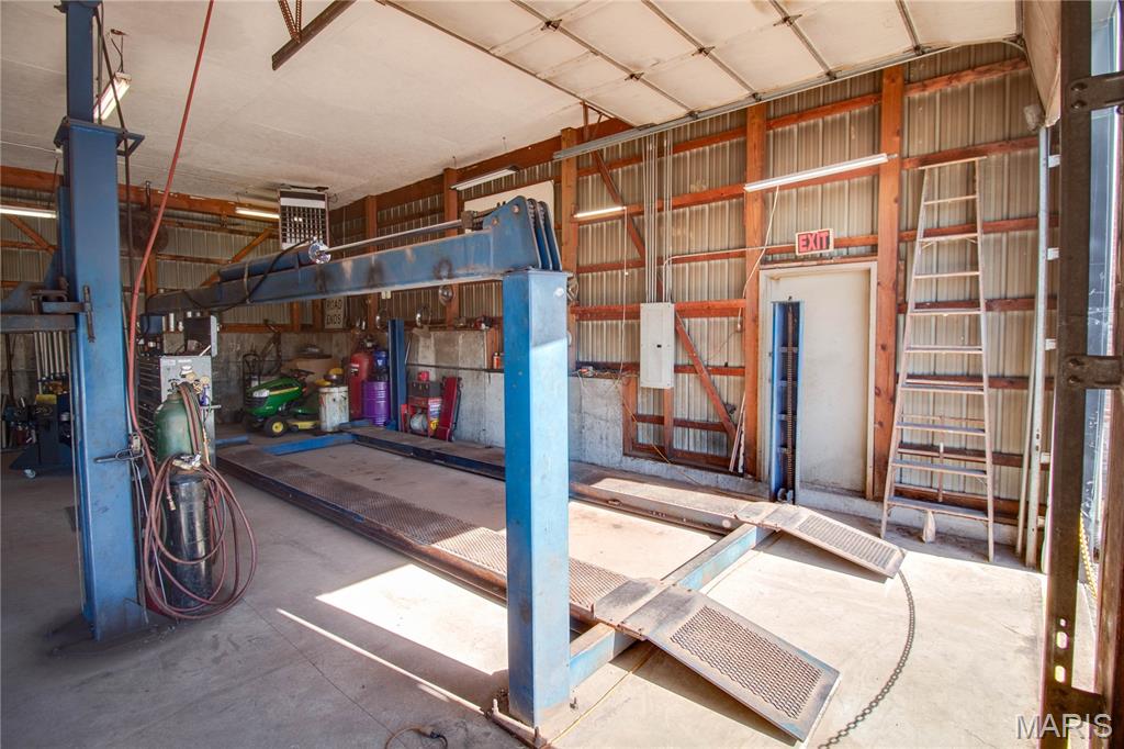 Hunter & Russells Add - Commercial Sale