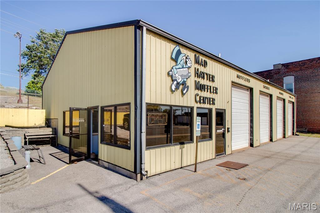 Hunter & Russells Add - Commercial Sale
