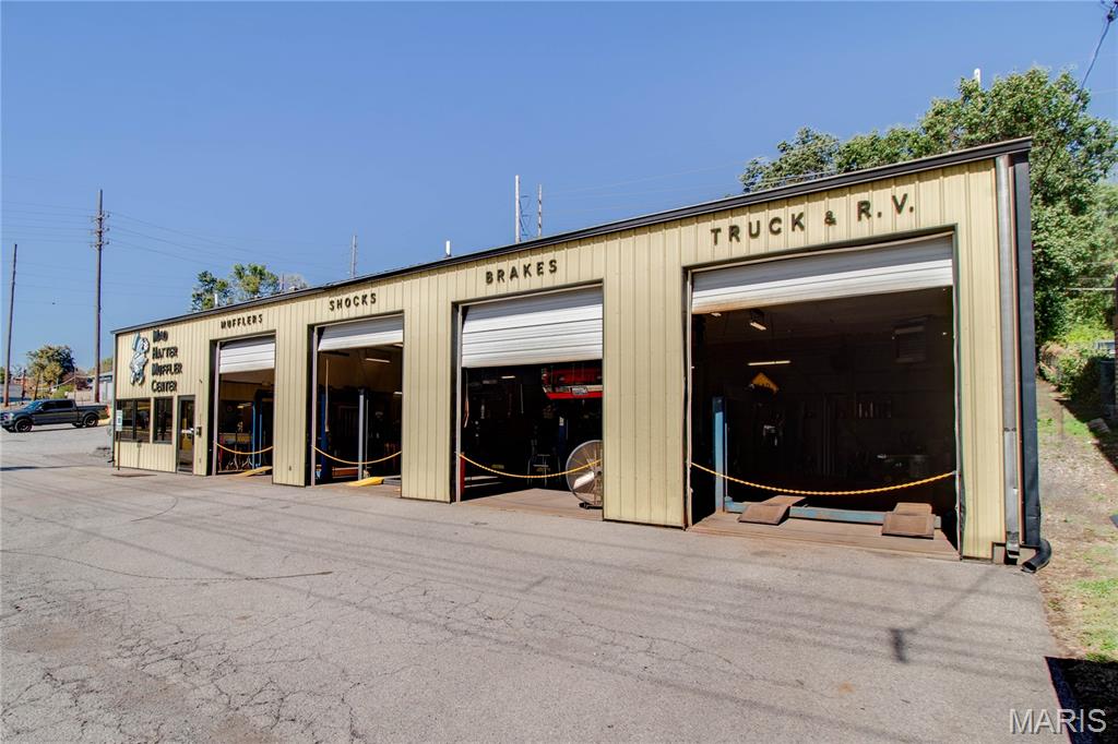 Hunter & Russells Add - Commercial Sale
