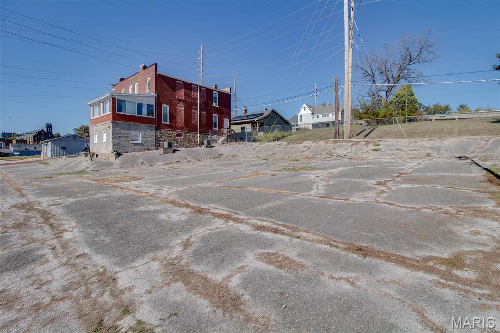 Hunter & Russells Add - Commercial Sale