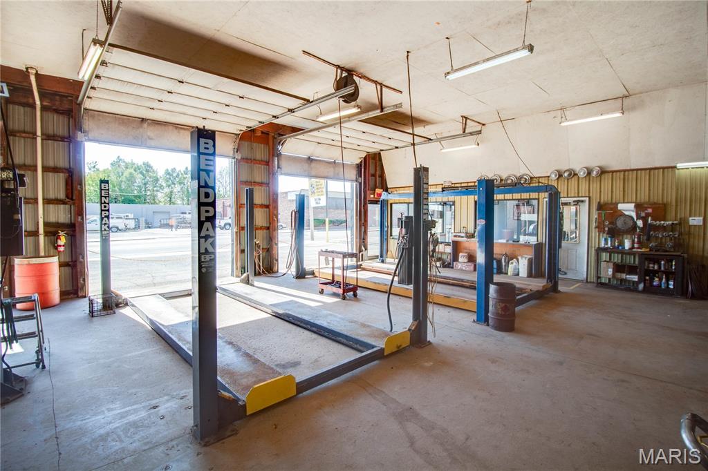 Hunter & Russells Add - Commercial Sale