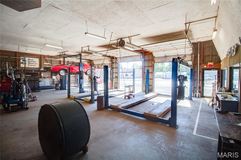 Hunter & Russells Add - Commercial Sale