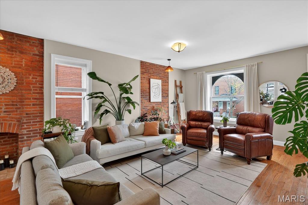 2907-2909 Michigan Ave Twnh - Residential