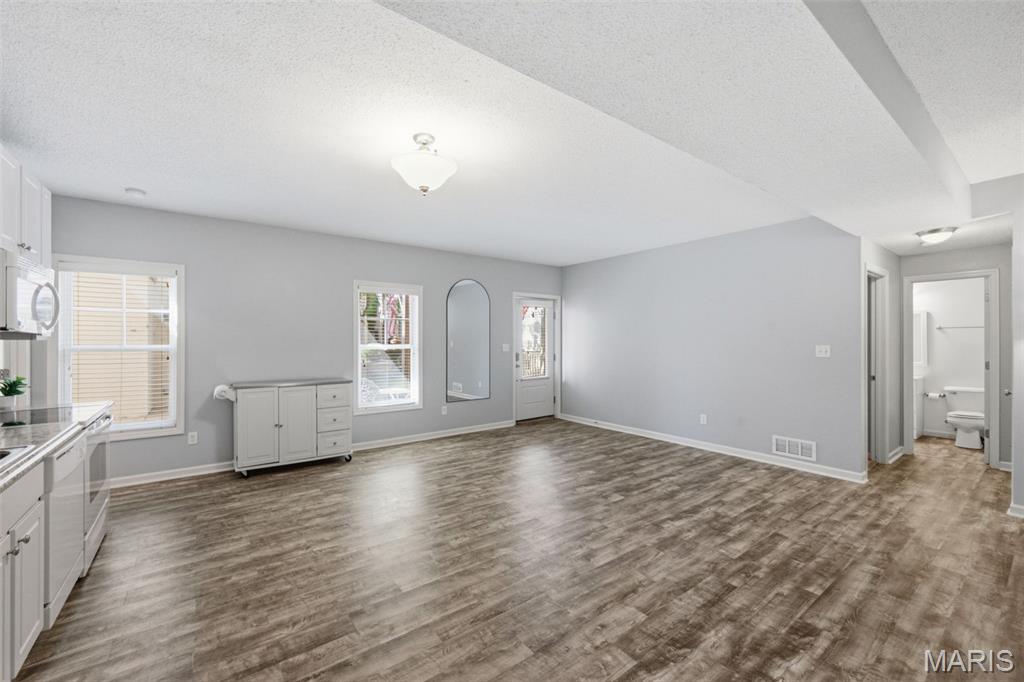 New Town, East Lime Kiln Condo #1 - Residential